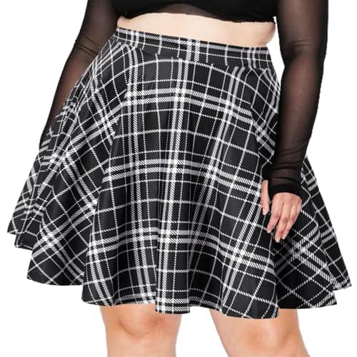 Moon Wood Plus Size High Waisted Mini Plaid Pleated Skirt — Black & White